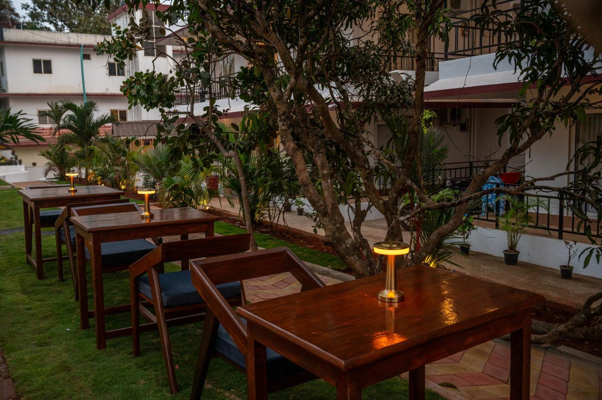 Aaria Hills Hotel Арамбол Екстериор снимка
