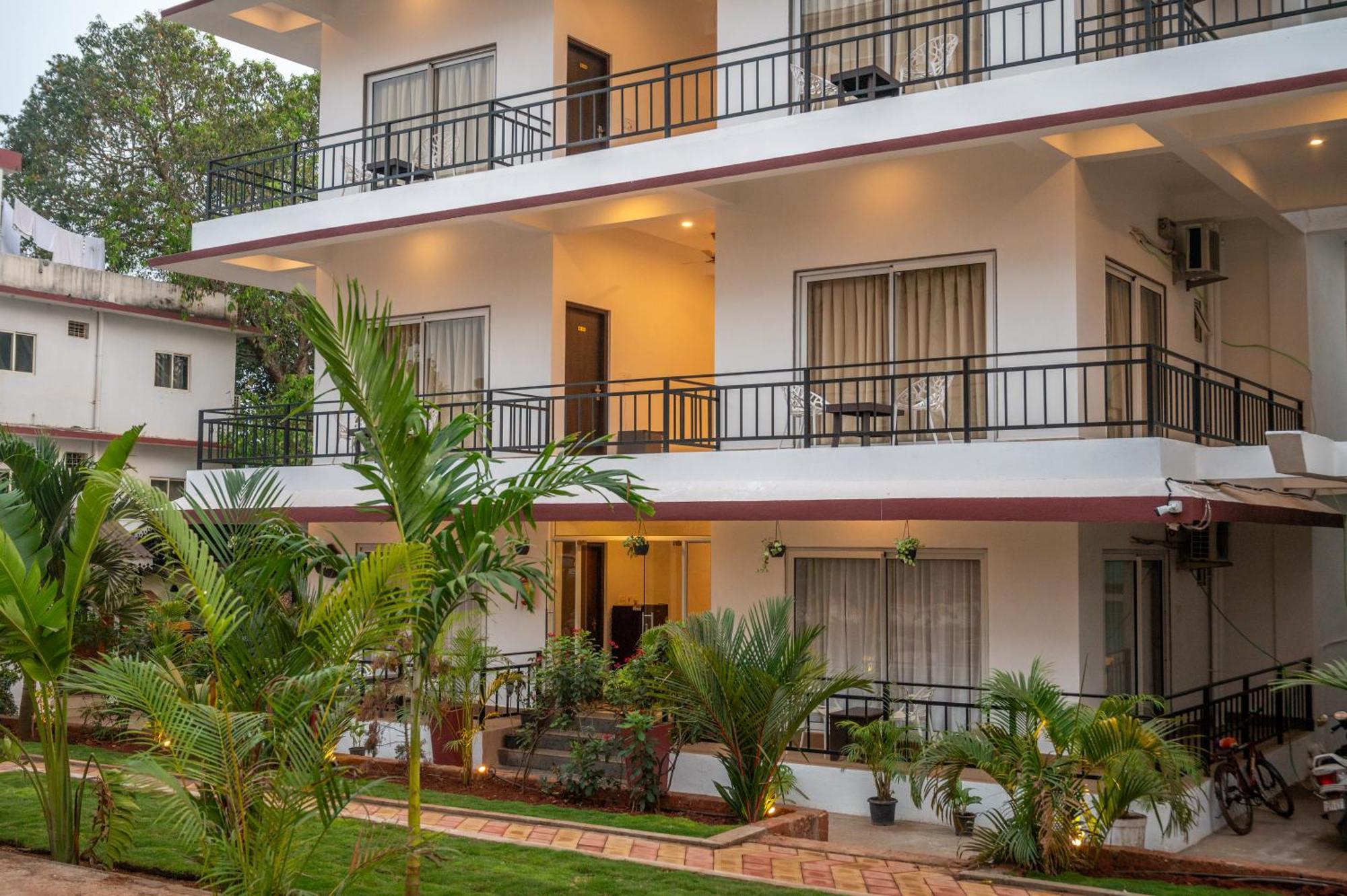 Aaria Hills Hotel Арамбол Екстериор снимка