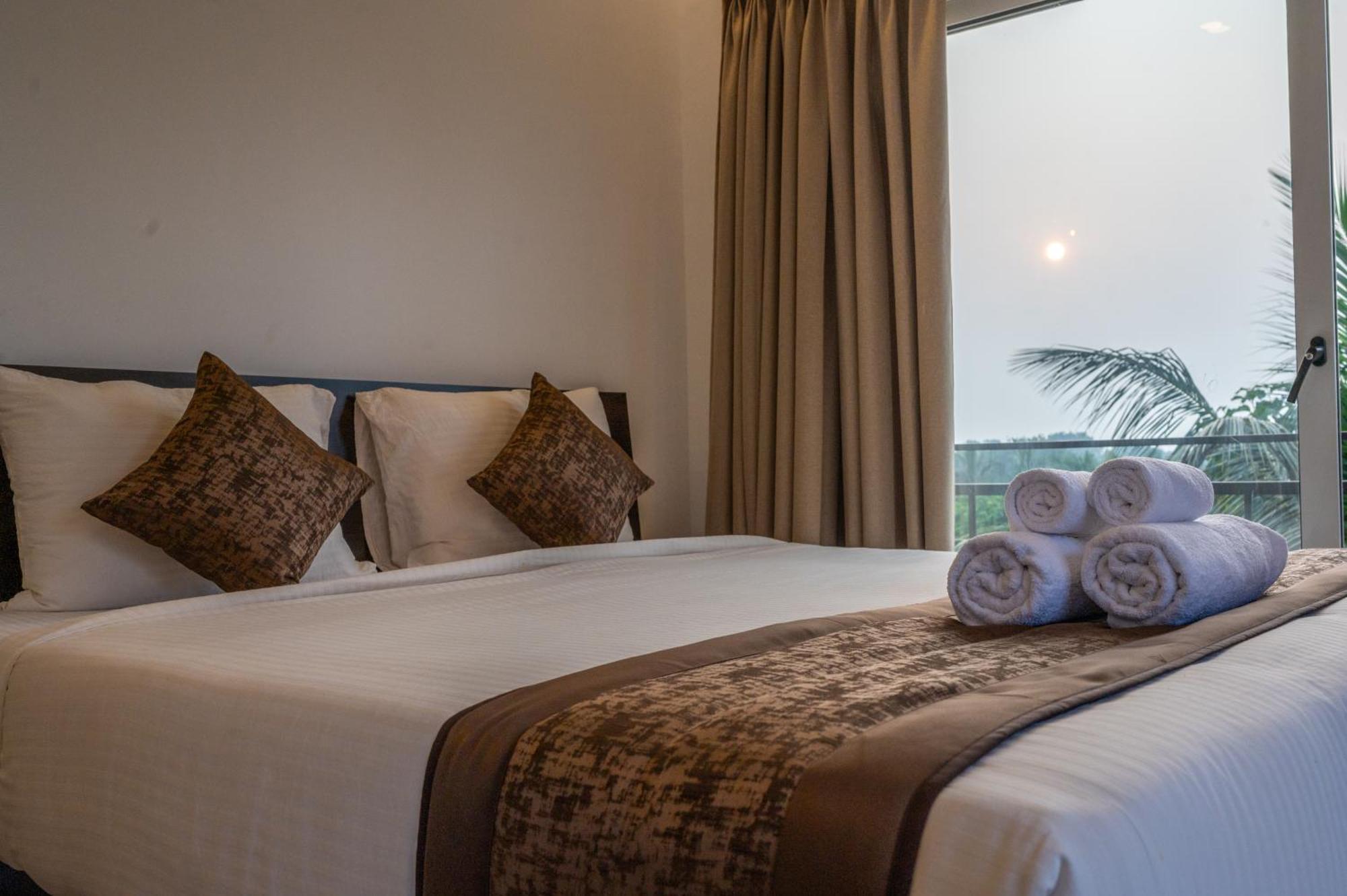 Aaria Hills Hotel Арамбол Екстериор снимка