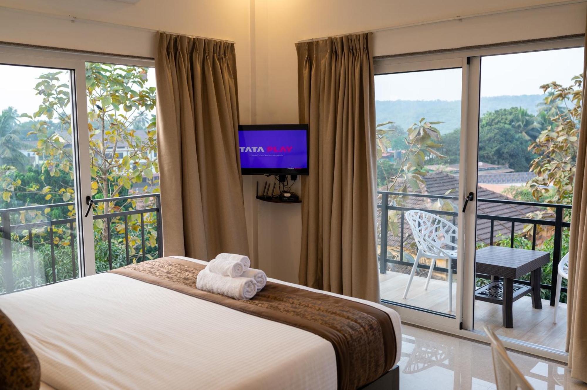 Aaria Hills Hotel Арамбол Екстериор снимка