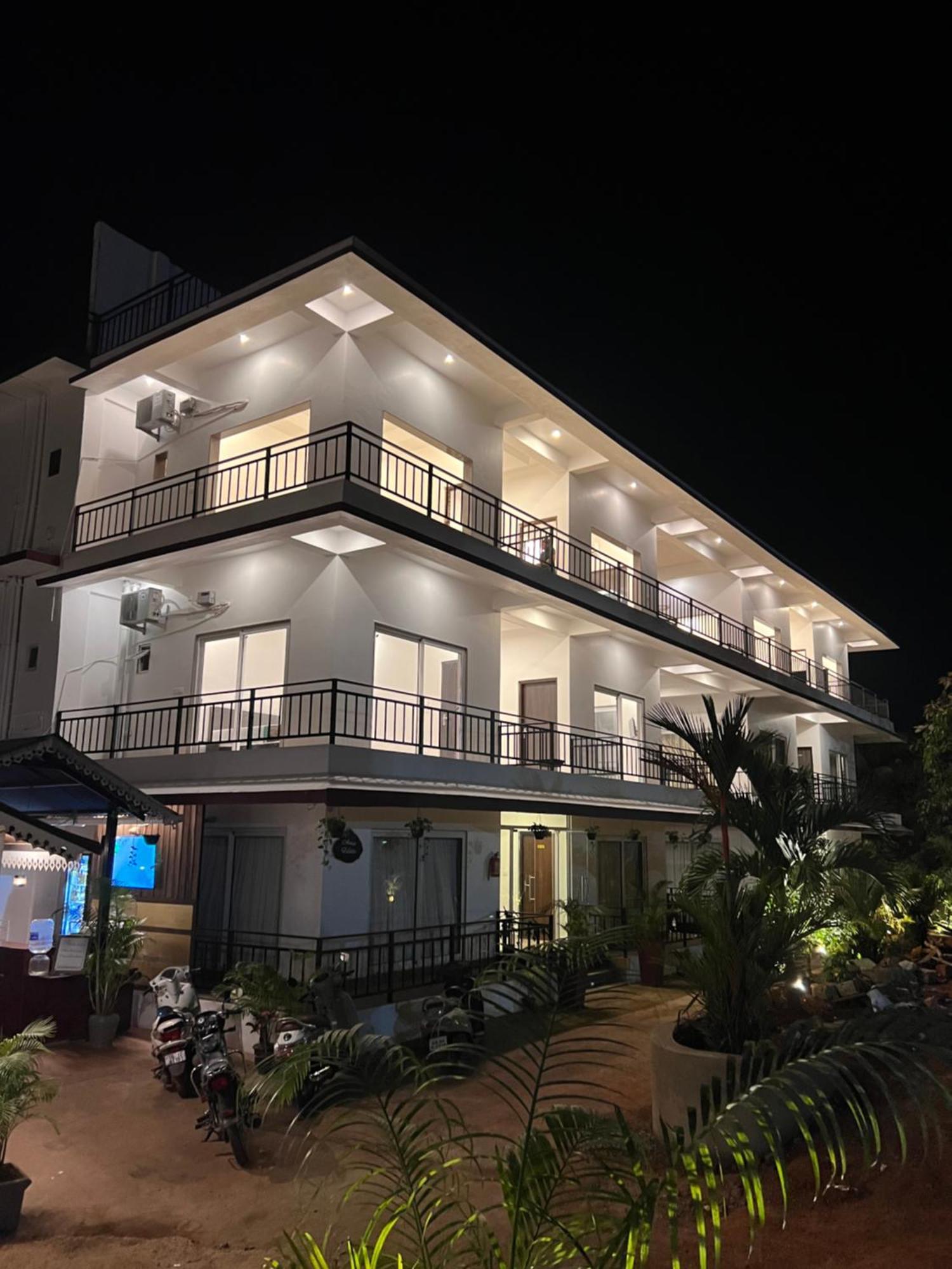 Aaria Hills Hotel Арамбол Екстериор снимка